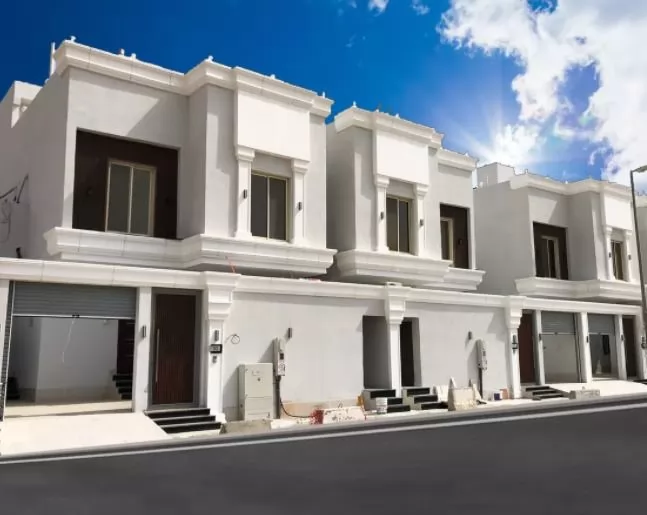 Residential Ready Property 4+maid Bedrooms U/F Villa in Compound  for sale in Riyadh #24137 - 1  image 