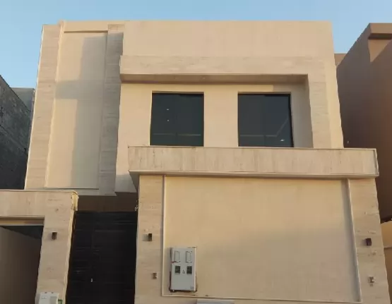 Residential Ready Property 4+maid Bedrooms U/F Standalone Villa  for rent in Riyadh #27868 - 1  image 